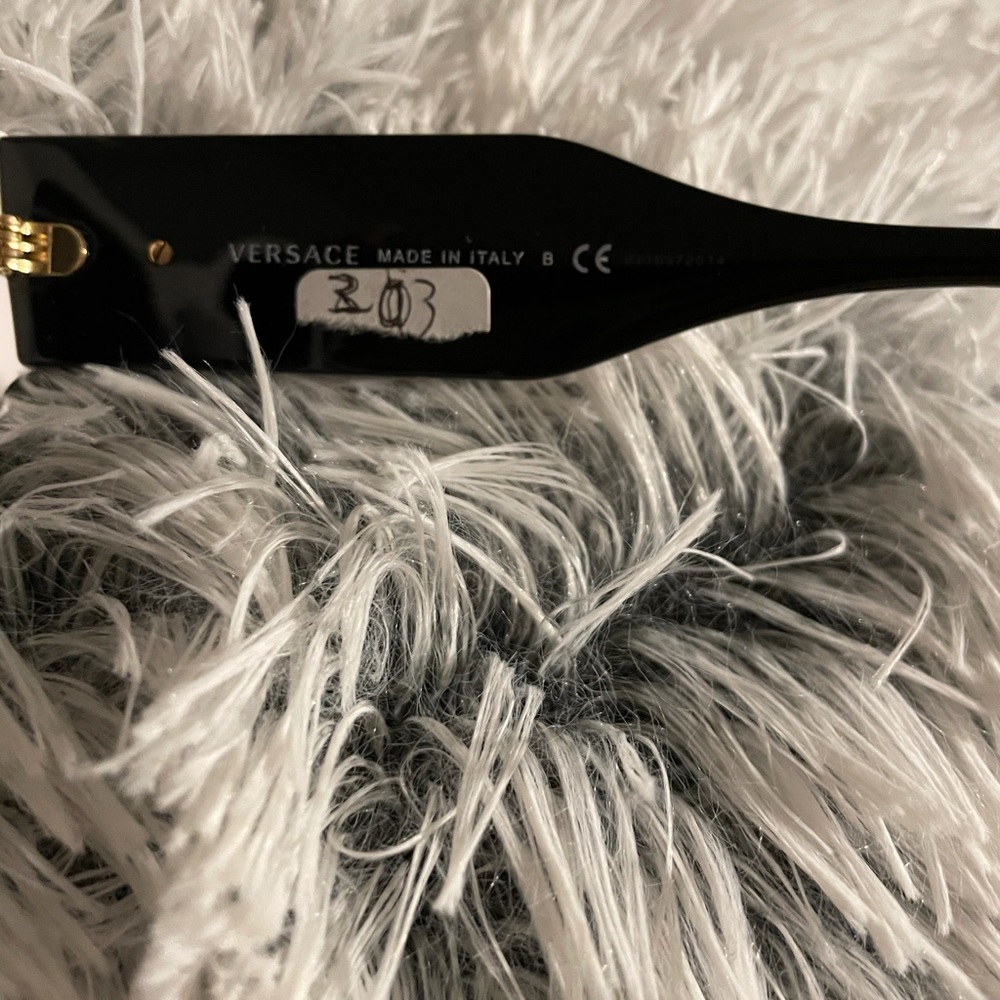 Versace sunglasses - Picture 3 of 4